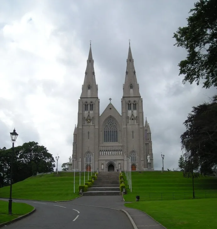 Armagh stolica apostola